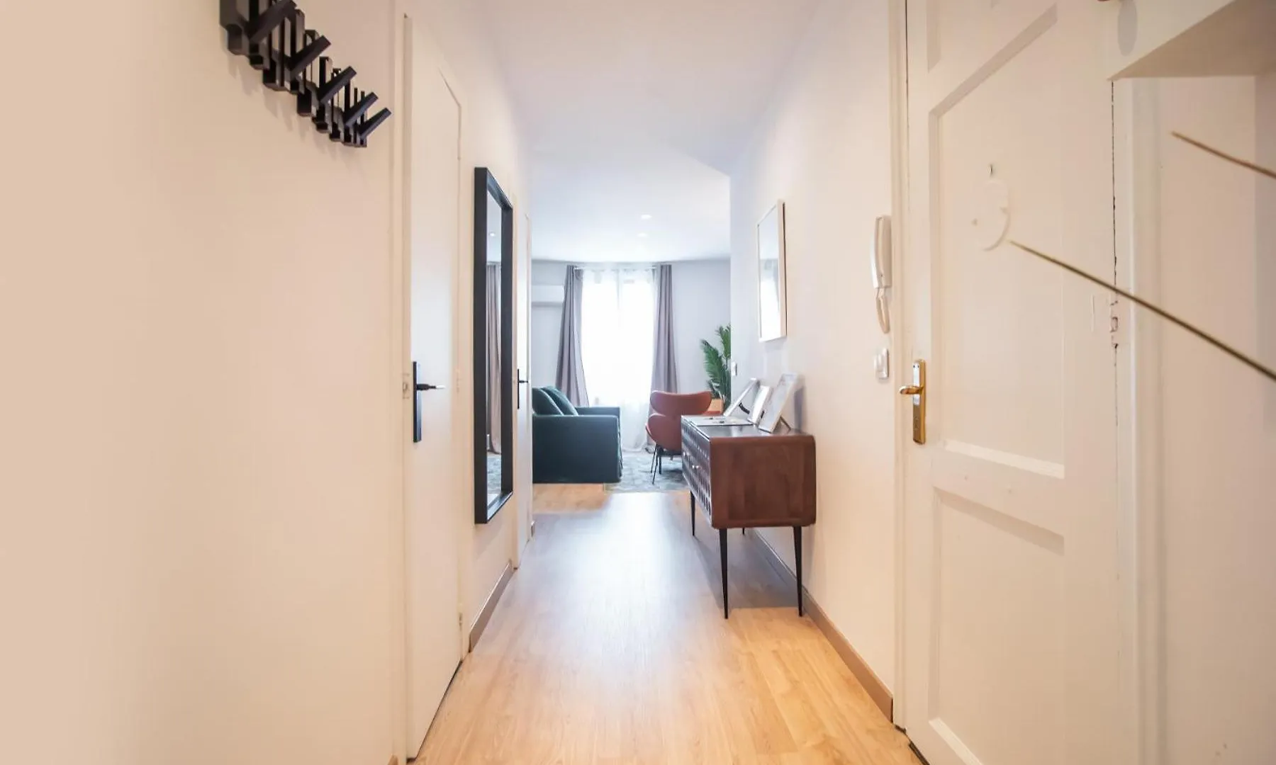 22Crc1039 - Exquisite Apartment Near The Center Барселона 0*,  Испания